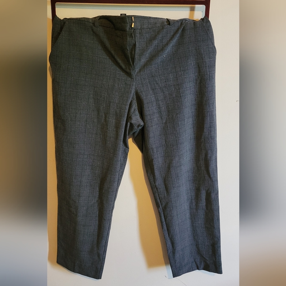 Womens Gray And Black Plaid Dress Pants